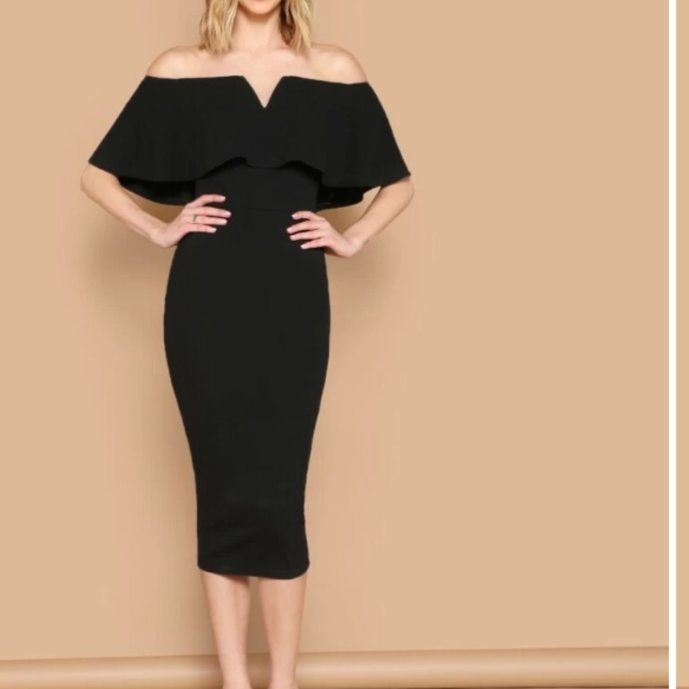 Black Off Shoulder Solid Bodycon Dress